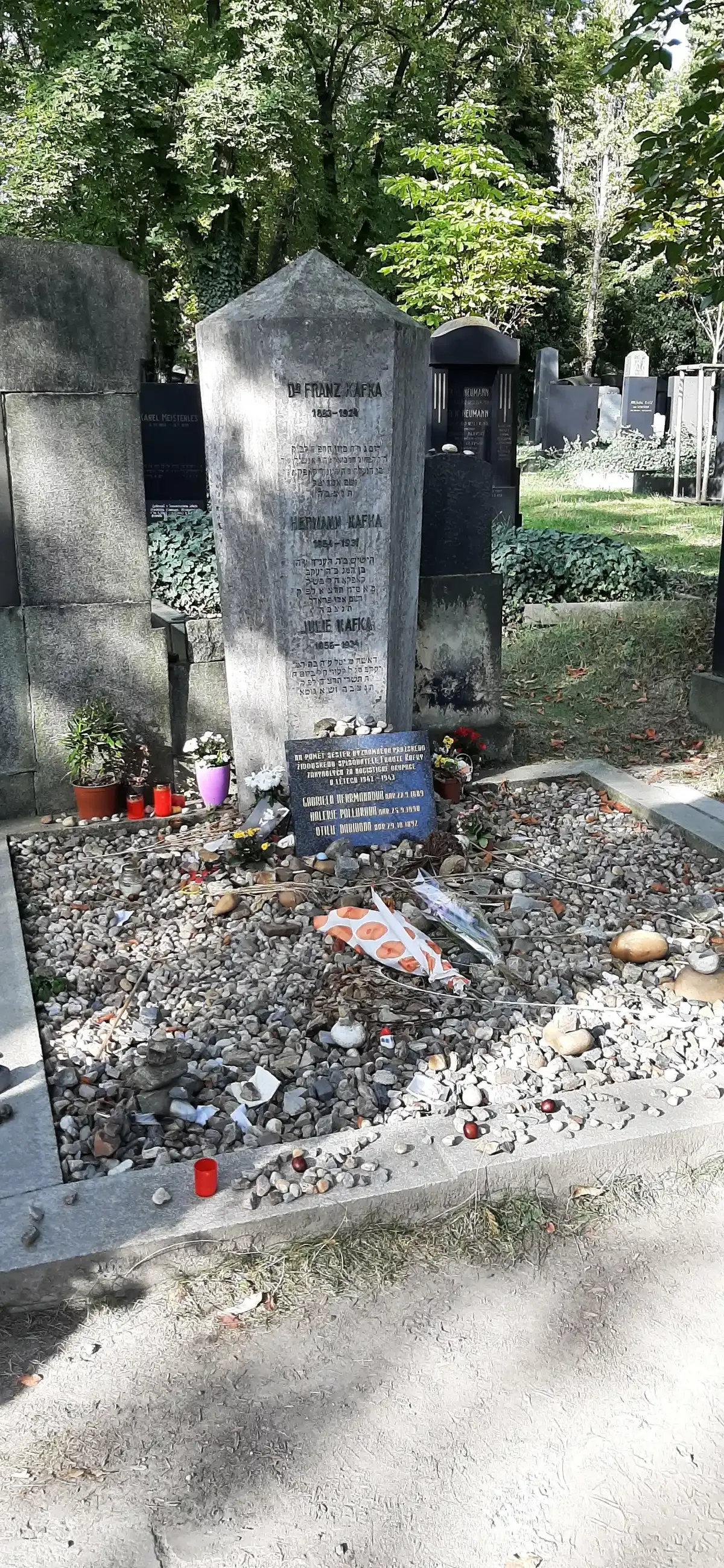 Grave of Franz Kafka at the New Jewish Cemetery, linked to Prague Jewish Quarter tours